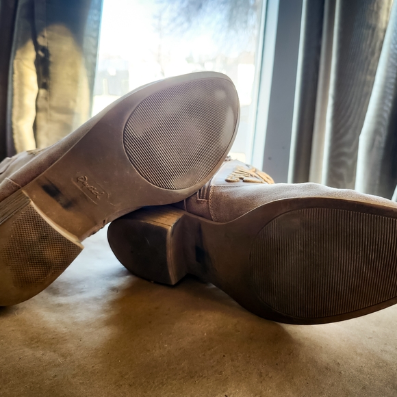 Women's Suede Embroidered Ankle Boots - Tan - Picture 5 of 6